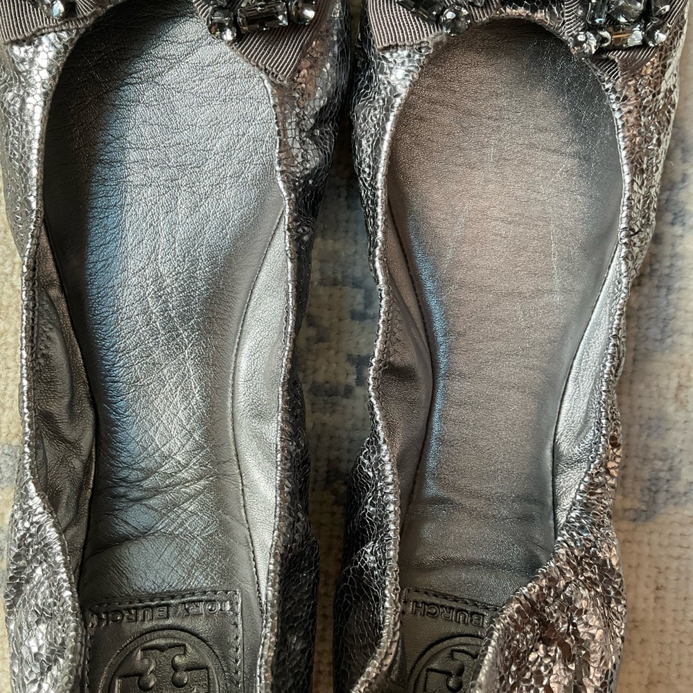 Silver Embellished Ballet Flats GUC - RUNS SMALL - Picture 4 of 5